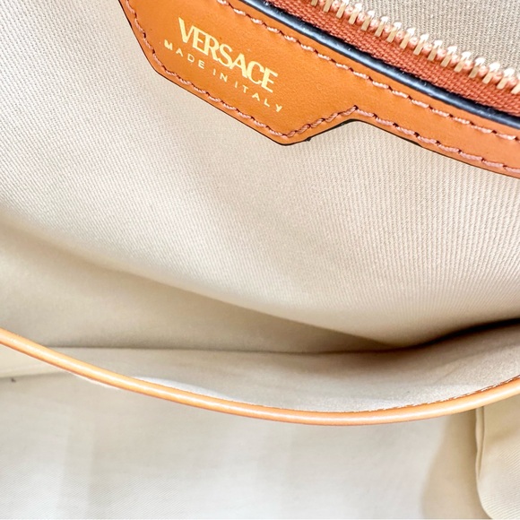 NEW Versace Denim Tote with logo print bag - Picture 13 of 13